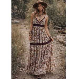 BCBGMaxAzria Burgundy Floral Print Lace Trim Maxi Dress Sz 6